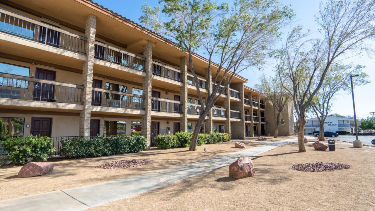 G T Hotels Inn & Suites Extended Stay Victorville Bagian luar foto