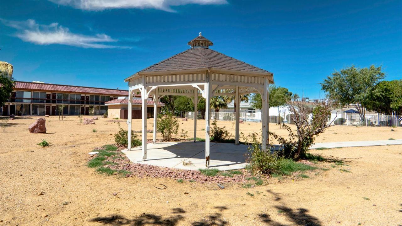 G T Hotels Inn & Suites Extended Stay Victorville Bagian luar foto