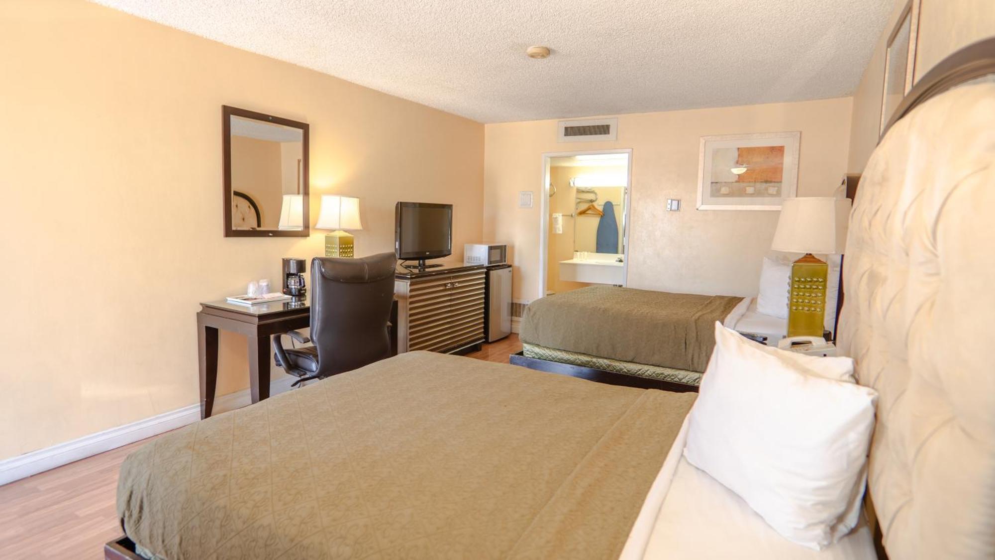 G T Hotels Inn & Suites Extended Stay Victorville Bagian luar foto